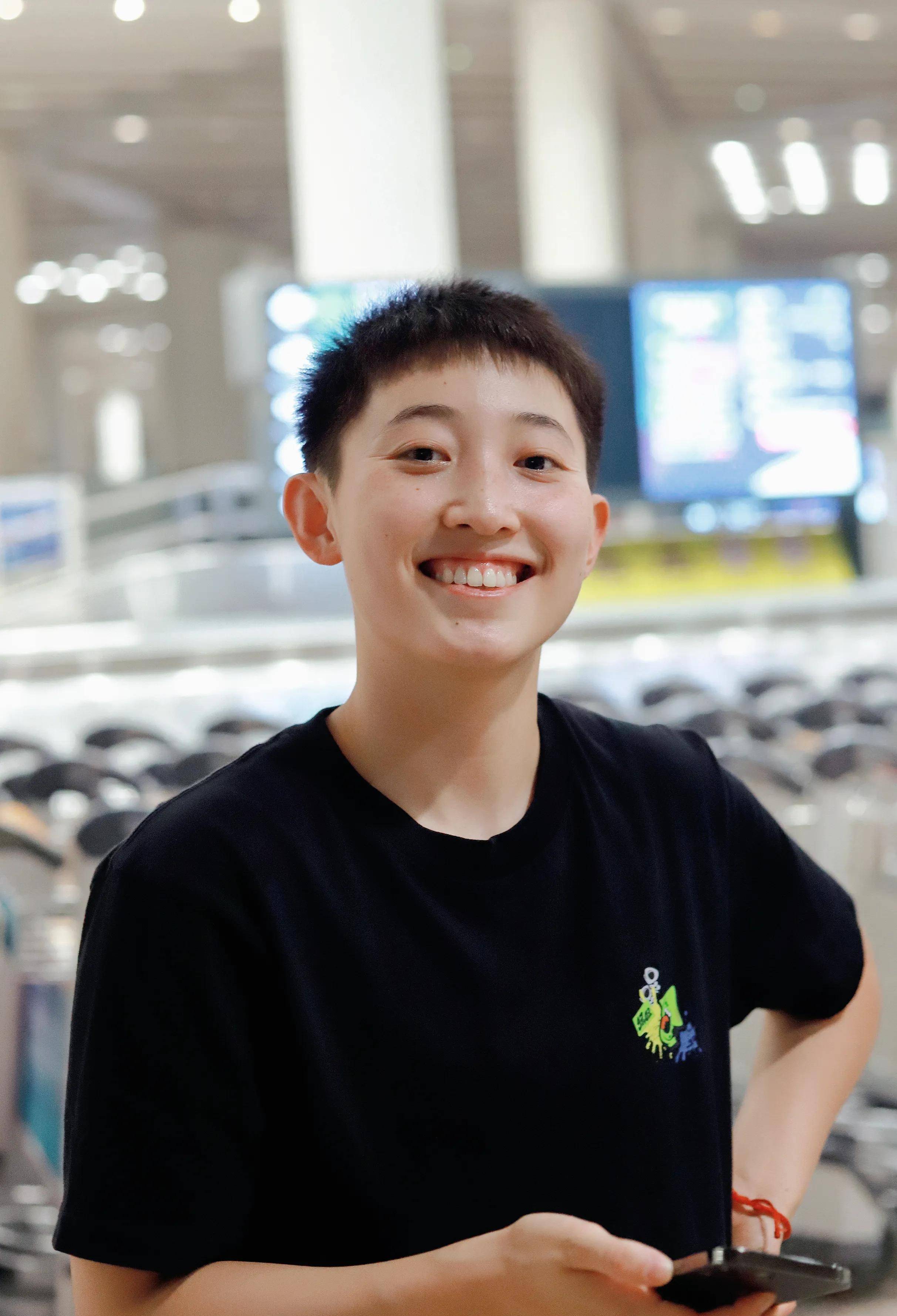 Uzi迎来十赛季高光表现，瑞士队球迷沸腾！